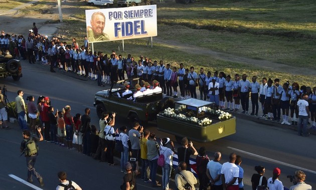 Les ultimes adieux des Cubains à Fidel Castro