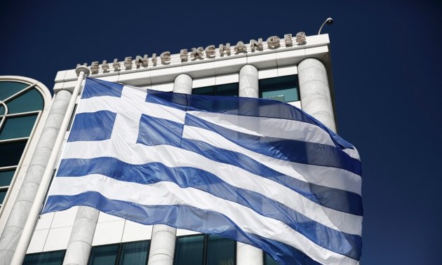 La zone euro allège la dette grecque, pas d'accord avec le FMI