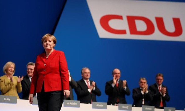 Allemagne: la CDU réélit Angela Merkel