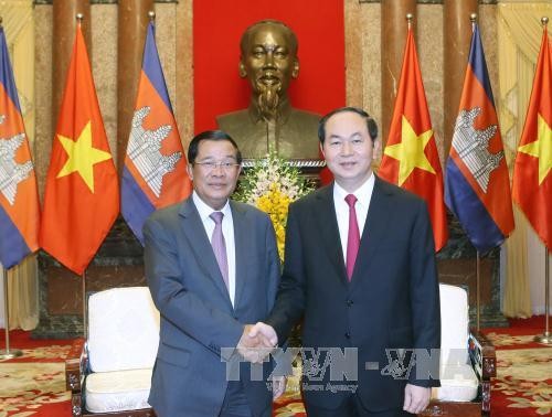 Hun Sen au Vietnam: la presse cambodgienne sur le qui-vive