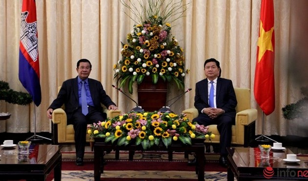 Le Premier ministre cambodgien reçu par les autorités de Ho Chi Minh-ville
