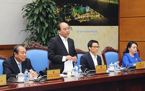 Nguyên Xuân Phuc appelle à lutter énergiquement contre la drogue