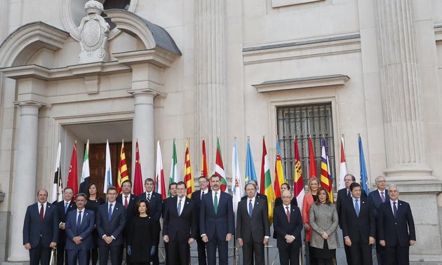 Espagne: les présidents des régions réunis, sauf les Catalans et les Basques