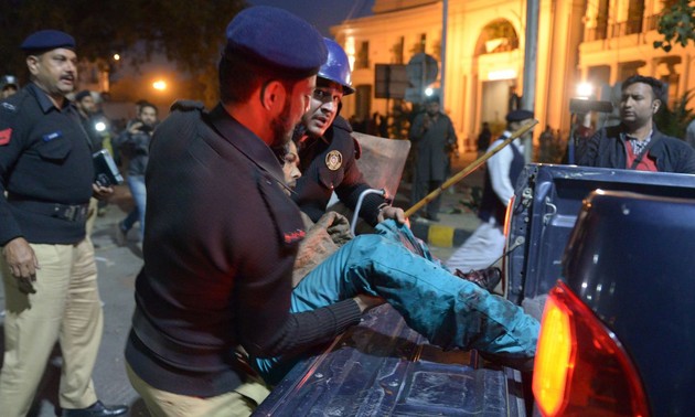 Pakistan: au moins 13 morts et 82 blessés dans un attentat à Lahore 