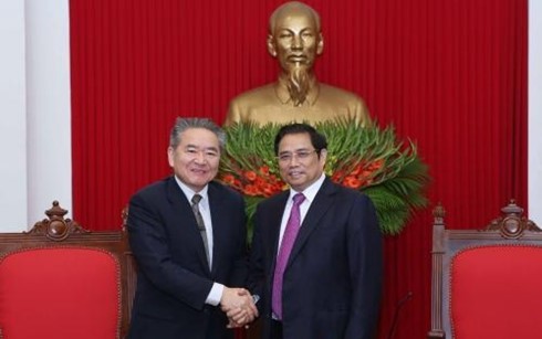 Le vice-président du Parti communiste du Japon en visite au Vietnam