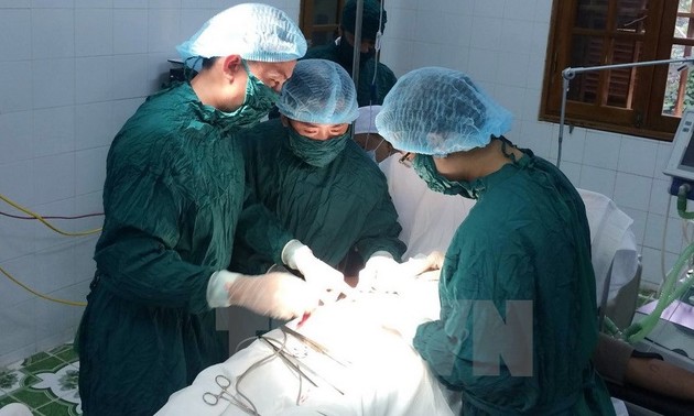 Les Etats-Unis font don d’un hôpital de campagne au Vietnam