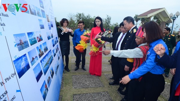 Exposition sur Hoàng Sa et Truong Sa à Bach Long Vi