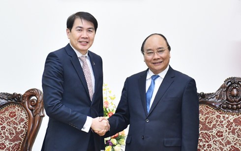Nguyên Xuân Phuc reçoit le président du groupe singapourien CapitaLand