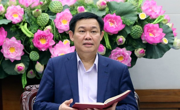 Vuong Dinh Hue: nos politiques monétaires et financières vont dans le bon sens