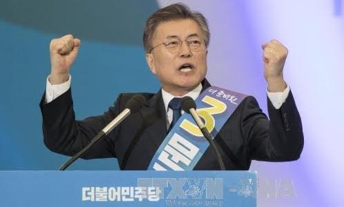 Présidentielle sud-coréenne : l’écart entre Moon et Ahn réduit à seulement 3 points