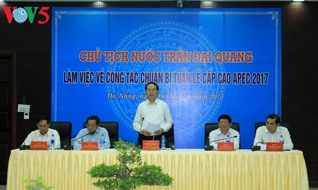 Le président contrôle les préparatifs pour la Semaine de l’APEC à Danang