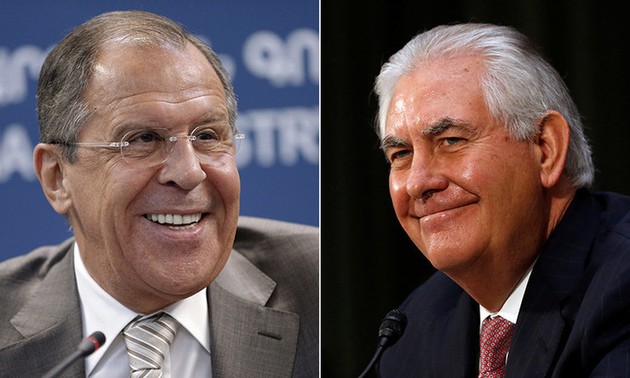 Attaque «chimique» en Syrie: Lavrov s’entretient au téléphone avec Tillerson