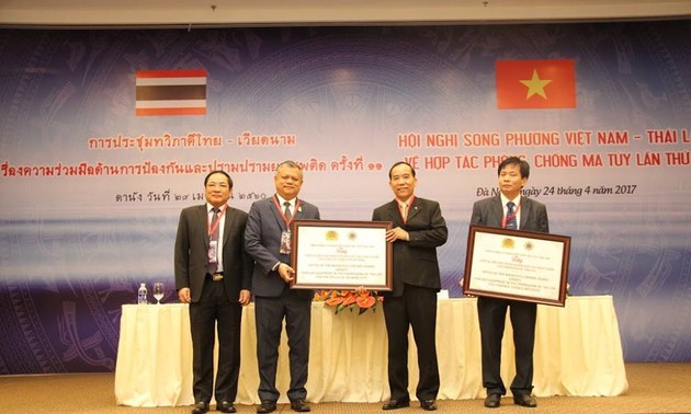 Conférence Vietnam-Thaïlande sur la coopération dans la lutte contre la drogue 