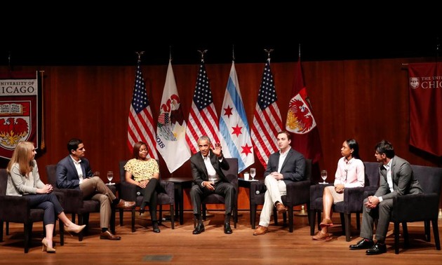 Barack Obama fait son retour pour parler politique avec de jeunes Américains
