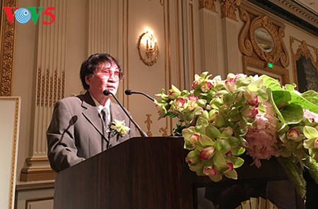 Tran Mai Hanh, auteur de Compte-rendu de guerre 1-2-3-4.75