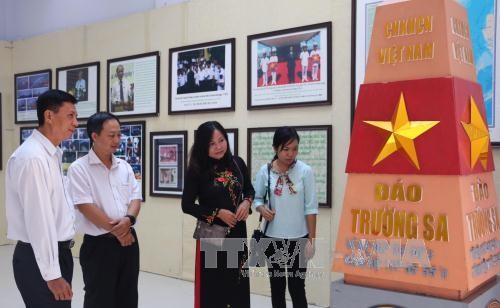 L’exposition «Hoang Sa, Truong Sa-les preuves historiques» à Hoa Binh