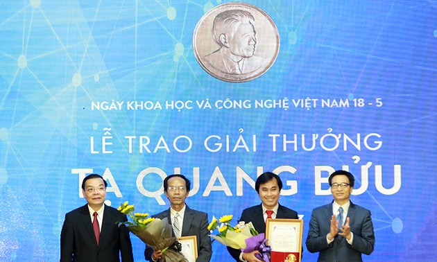 Sciences : remise du prix Ta Quang Buu 2017 