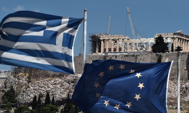 La Grèce presse ses créanciers d'alléger sa dette