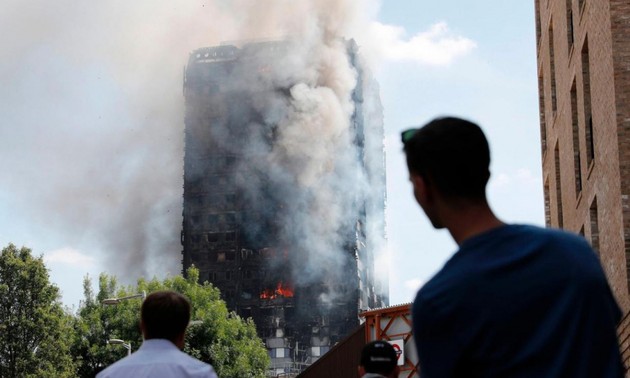 Ce que l'on sait de l'incendie meurtrier dans un immeuble de 24 étages à Londres