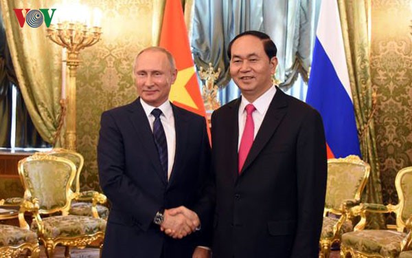 APEC 2017: rencontre Tran Dai Quang-Vladimir Poutine à Danang