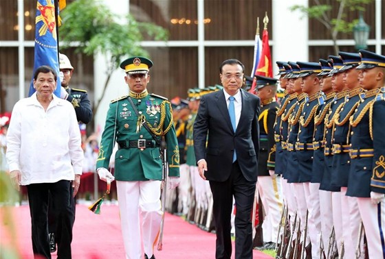 La Chine et les Philippines conviennent de renforcer leurs relations