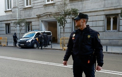 Catalogne: La libération ou non de dix indépendantistes décidée lundi 