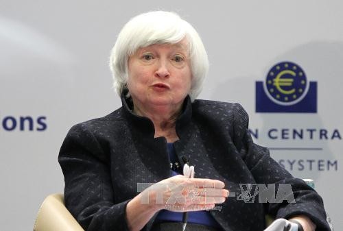 La Fed poursuit la lente remontée des taux