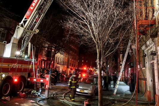 Plusieurs morts dans le pire incendie qu’ait connu New York depuis des décennies