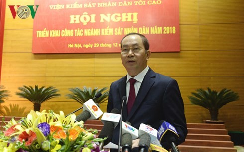 Le président Tran Dai Quang assiste à la conférence du Parquet populaire suprême
