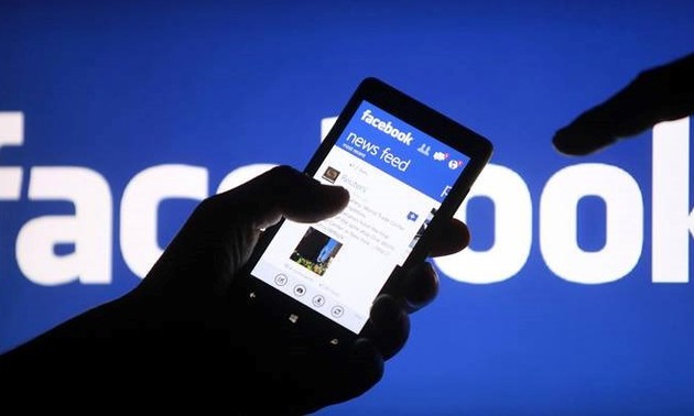 Assainir l’usage de Facebook au Vietnam