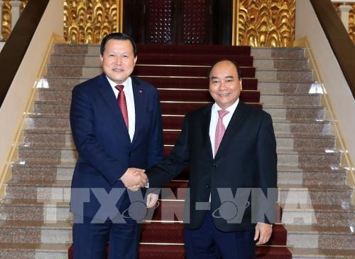 Nguyen Xuan Phuc invite Lotte à élargir ses affaires au Vietnam