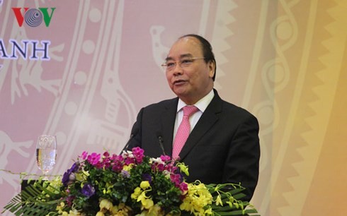 Nguyen Xuan Phuc à la conférence sur l’attractivité de Nghe An