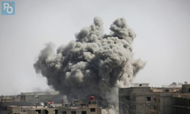 Syrie: des rebelles et civils vont quitter la Ghouta, les frappes se poursuivent