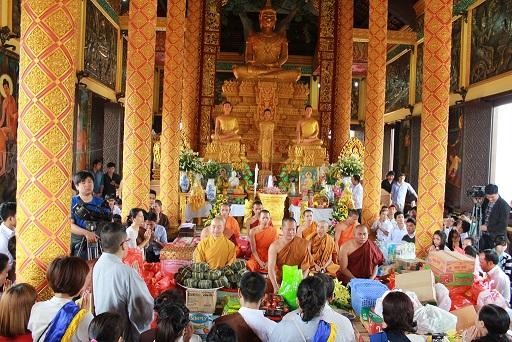 Félicitations aux Khmers à l'occasion de la fête Chôl Chnam Thmây