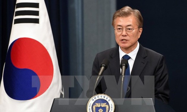 Moon appelle à l'amélioration des relations entre le Japon et la RPDC
