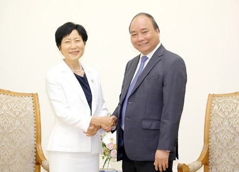 La directrice générale et présidente du FEM reçue par Nguyên Xuân Phuc