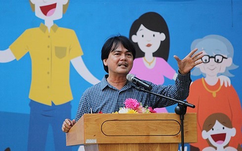 Huynh Thanh Phu, directeur de lycée dévoué à l’enseignement