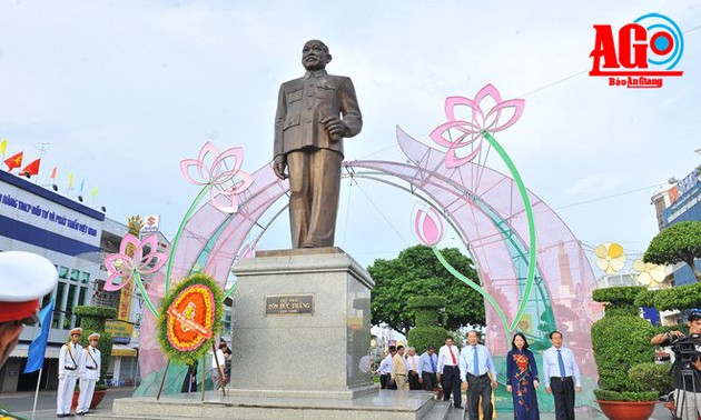 Rencontre à l’occasion du 130e anniversaire de naissance de Tôn Duc Thang