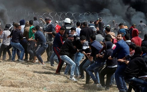 Gaza: des Palestiniens manifestent à la frontière avec Israël