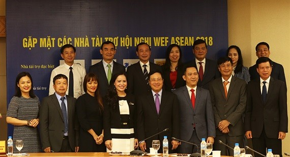 WEF ASEAN 2018: le vice-Premier ministre Pham Binh Minh rencontre les sponsors