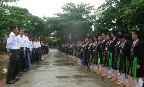 Le chant Soong Cô des San Diu