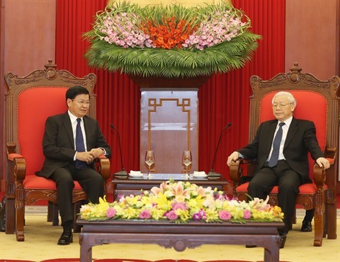 Le Premier ministre laotien reçu par des dirigeants vietnamiens