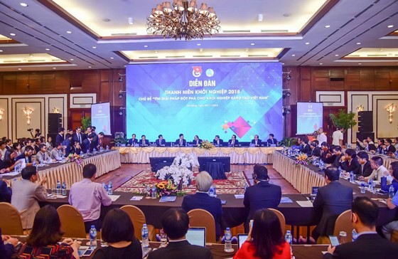 Clôture du 1er Forum mondial des jeunes intellectuels vietnamiens