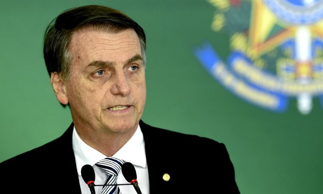 Le Brésil de Bolsonaro va se retirer du Pacte mondial sur les migrations