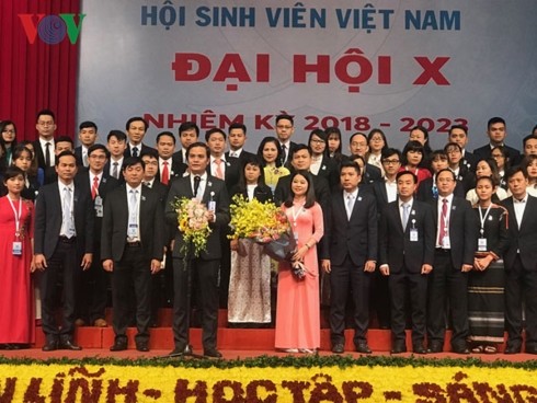 Clôture du 10e congrès national de l’Association des étudiants vietnamiens 