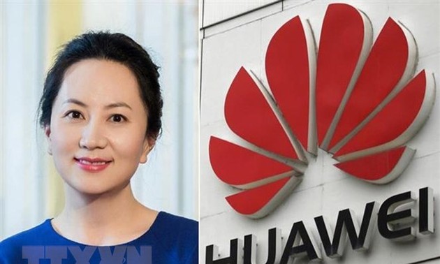 Au Canada, la numéro 2 de Huawei Meng Wanzhou libérée sous caution