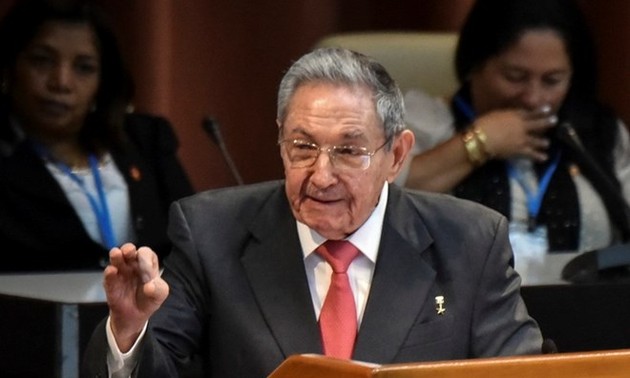 Raul Castro critique les États-Unis d’avoir repris le chemin de l’hostilité