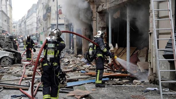 Explosion à Paris: trois morts et une cinquantaine de blessés