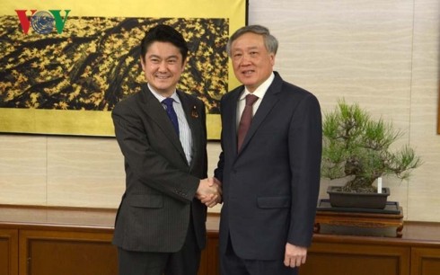 Le président de la Cour populaire suprême vietnamienne visite le Japon