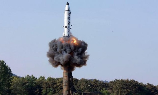 Pyongyang procède à de nouveaux tirs de projectiles 